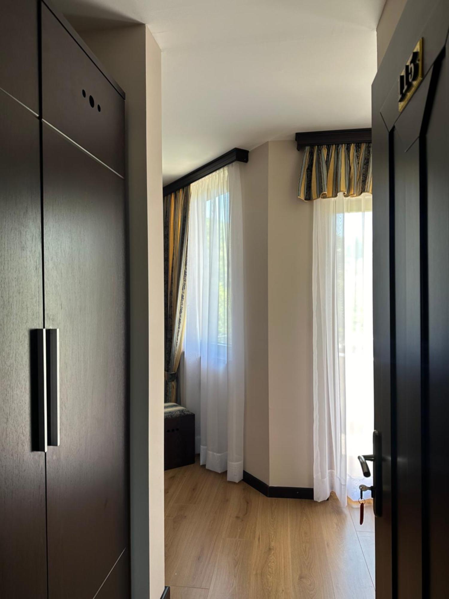 Hotel Rritja E Koranit Tushemisht Exteriér fotografie