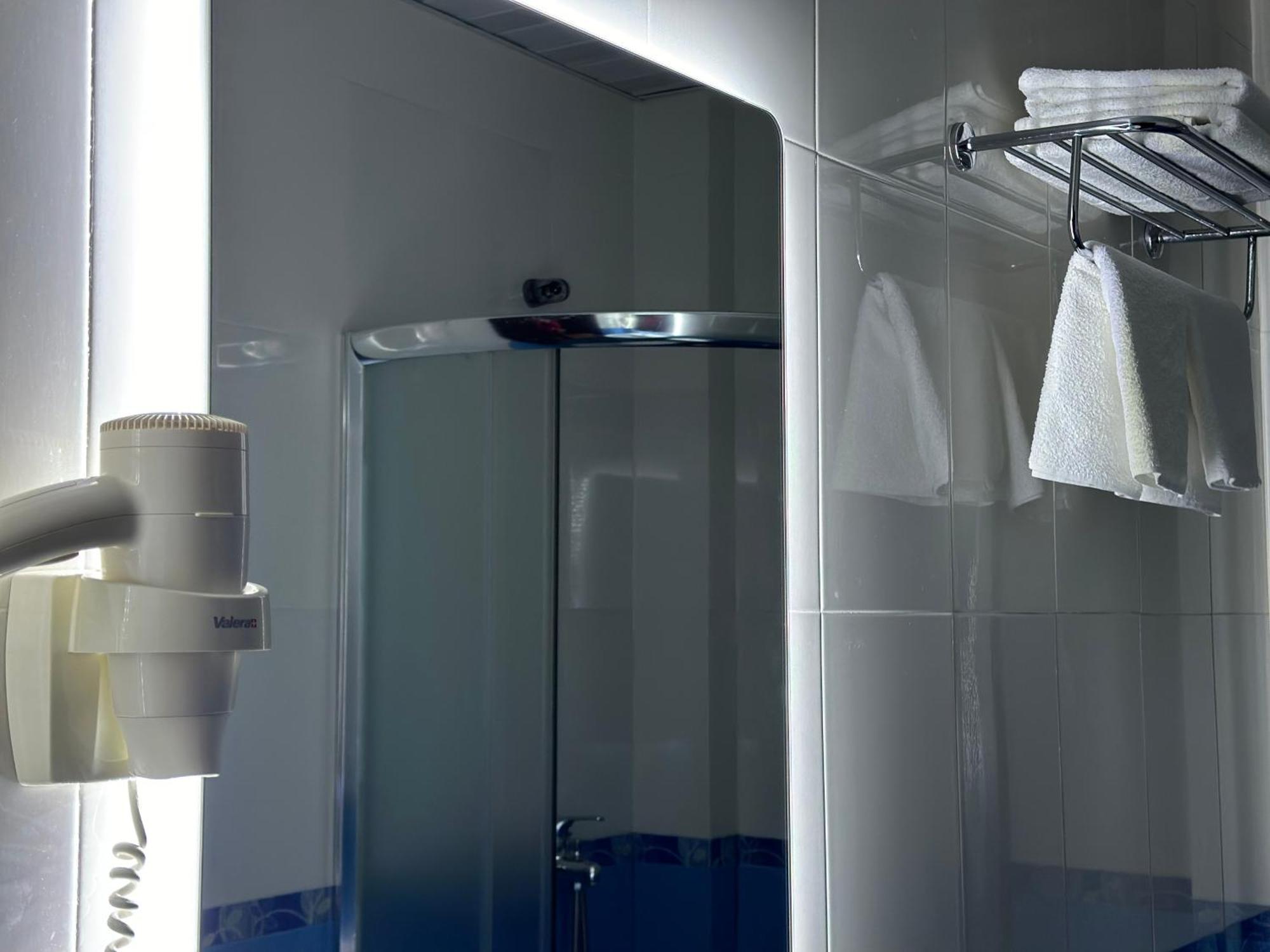 Hotel Rritja E Koranit Tushemisht Exteriér fotografie